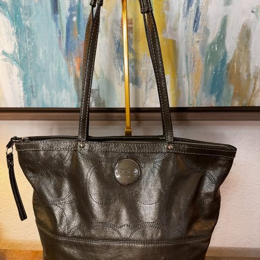 Coach Gray Patent Leather Shoulder Bag
